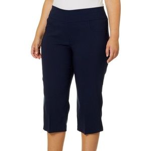 PLUS SIZE Ruby Rd. Woman Capris.